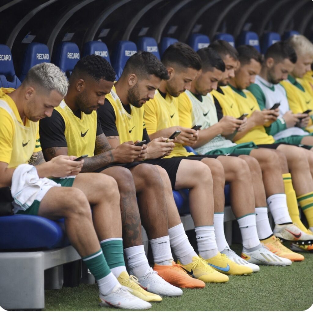 Celular no banco: STJD ignora regra