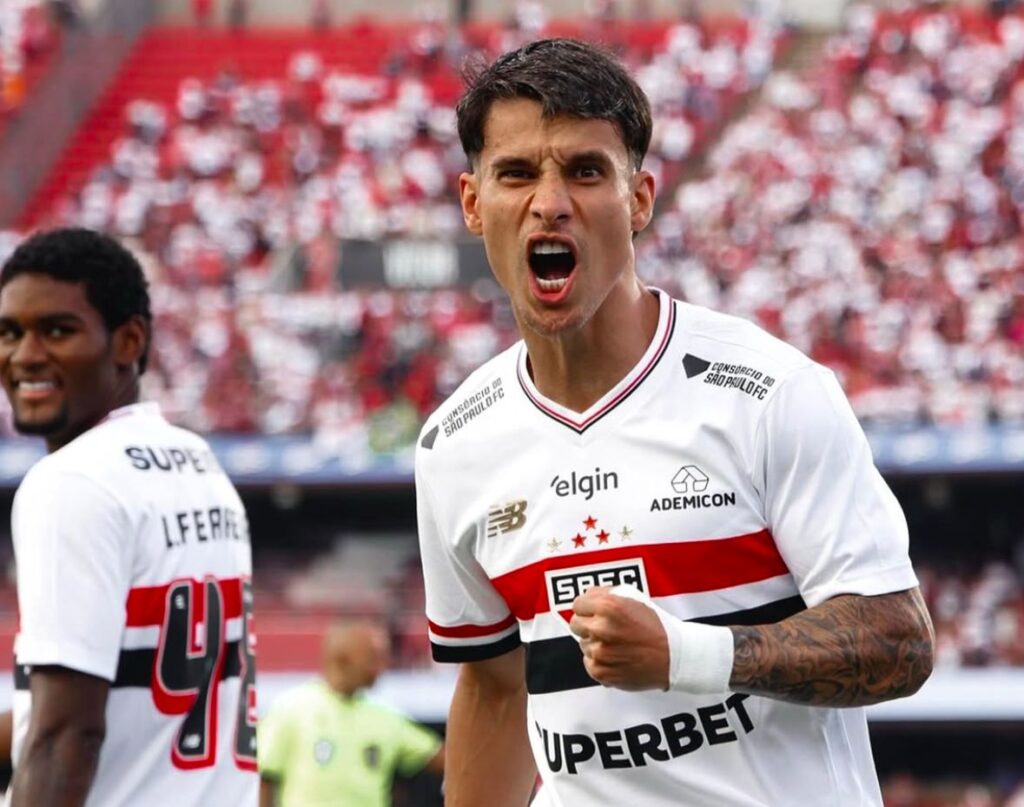 Ferreirinha brilha, São Paulo goleia Cruzeiro por 4×1