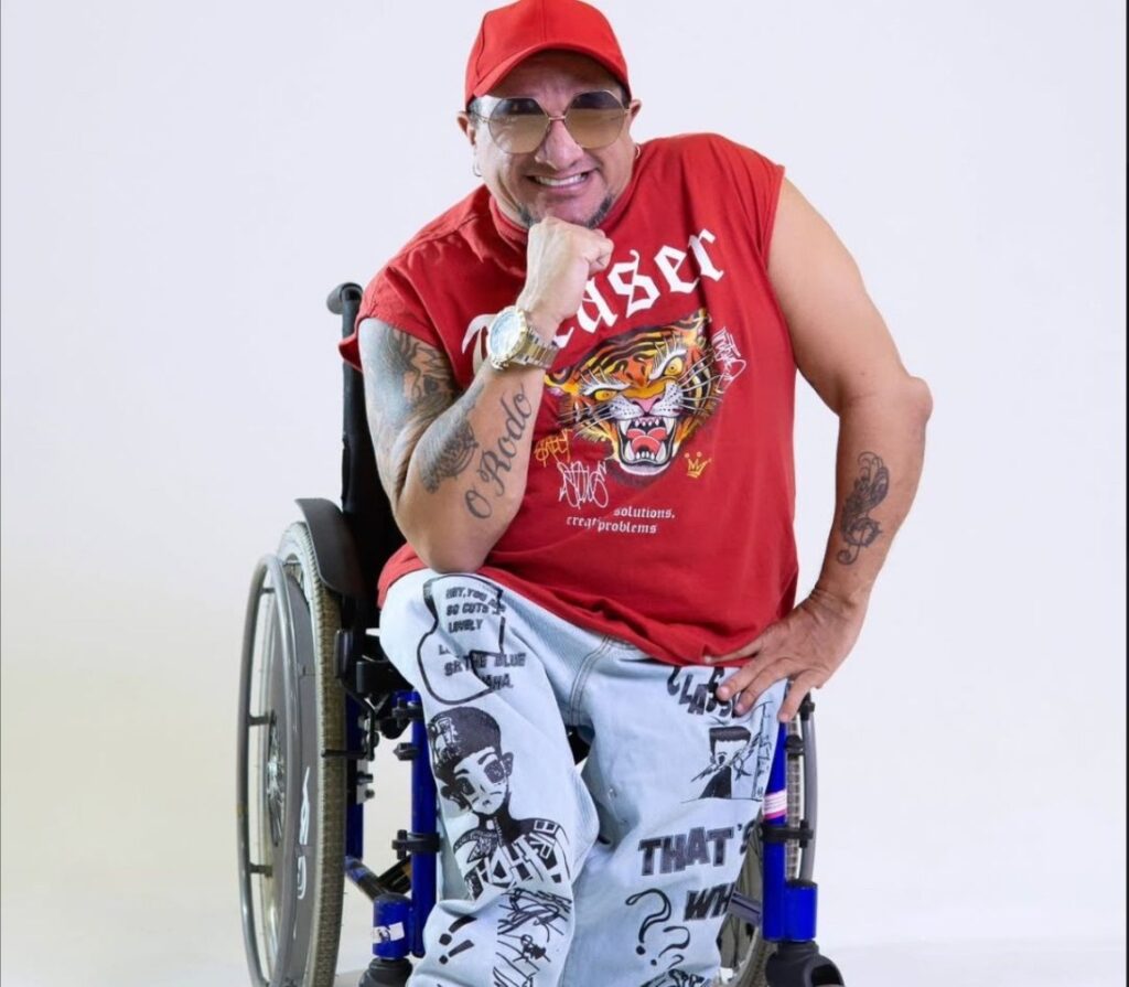 Kinho do Rodo, cantor de pagode, morre após passar mal na Bahia