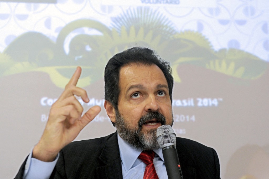 PT brasiliense fecha chapa proporcional com Agnelo PT brasiliense fecha chapa proporcional com Agnelo