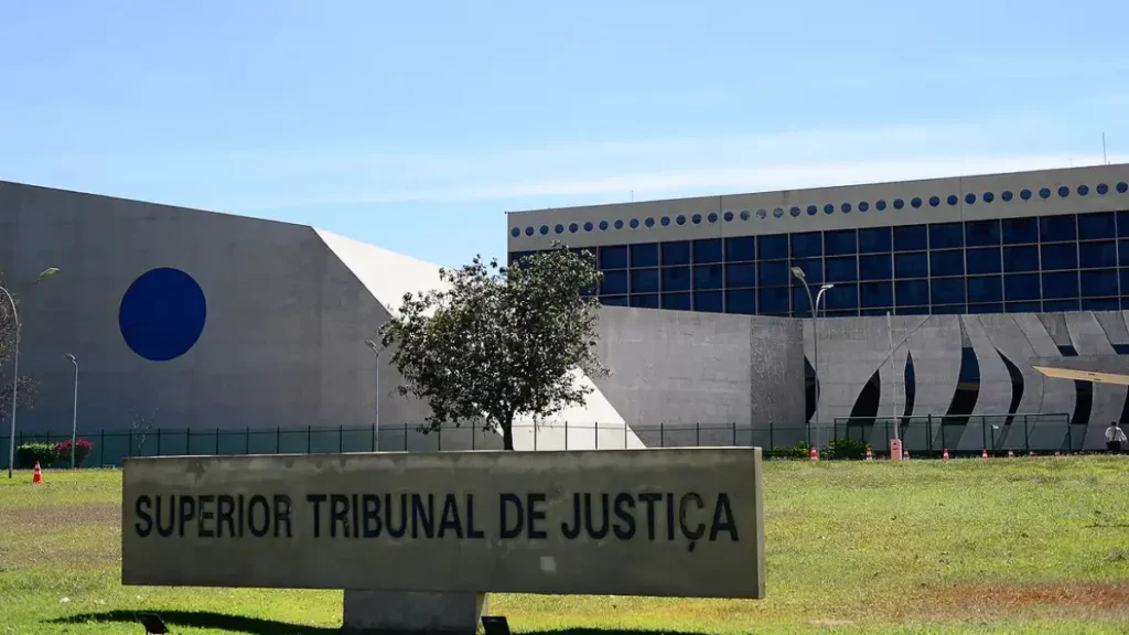 Filtro de relevância do STJ: sanção de Lula divide opiniões Filtro de relevância do STJ: sanção de Lula divide opiniões