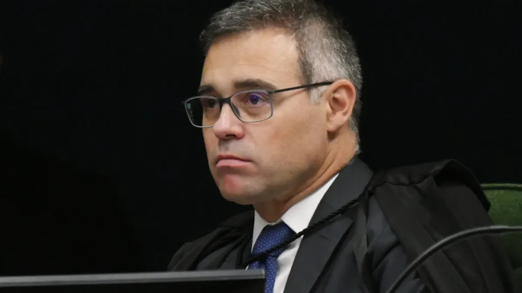 Mendonça defende fim de decisões monocráticas no STF Mendonça defende fim de decisões monocráticas no STF