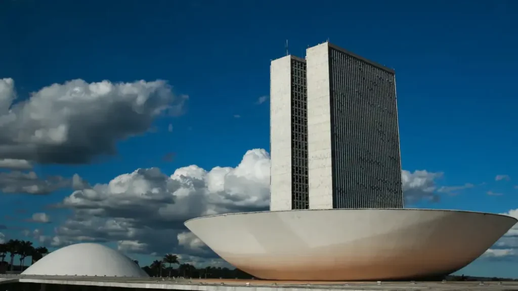 Estudo aponta que fortalecimento do Congresso reduziu transparência Estudo aponta que fortalecimento do Congresso reduziu transparência