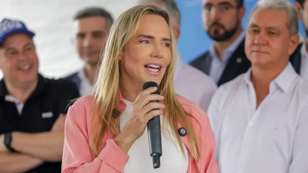 DF: Celina troca secretária de Educação após queda no Ideb DF: Celina troca secretária de Educação após queda no Ideb