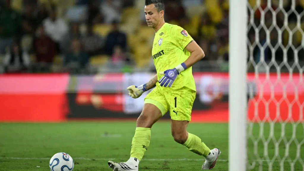Fluminense vira sobre Palmeiras no fim e ajuda Flamengo no Brasileirão Fluminense vira sobre Palmeiras no fim e ajuda Flamengo no Brasileirão